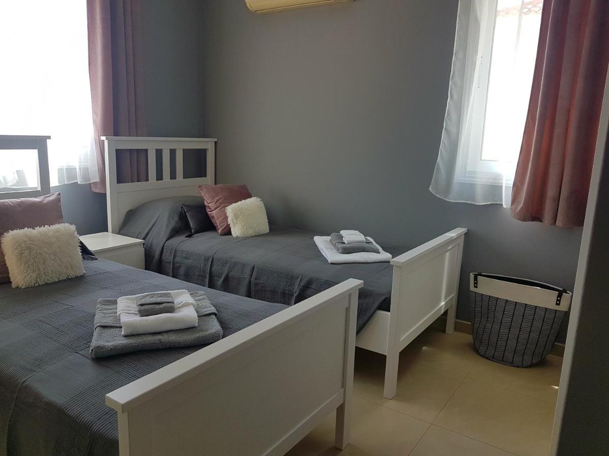 Panorama Village Complex Paralimni Eksteriør billede